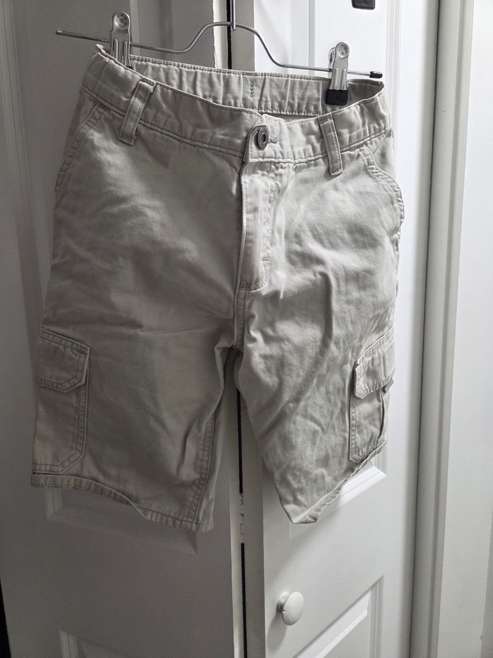 Boy's Cargo Shorts in Light Beige - Casual Utility Style